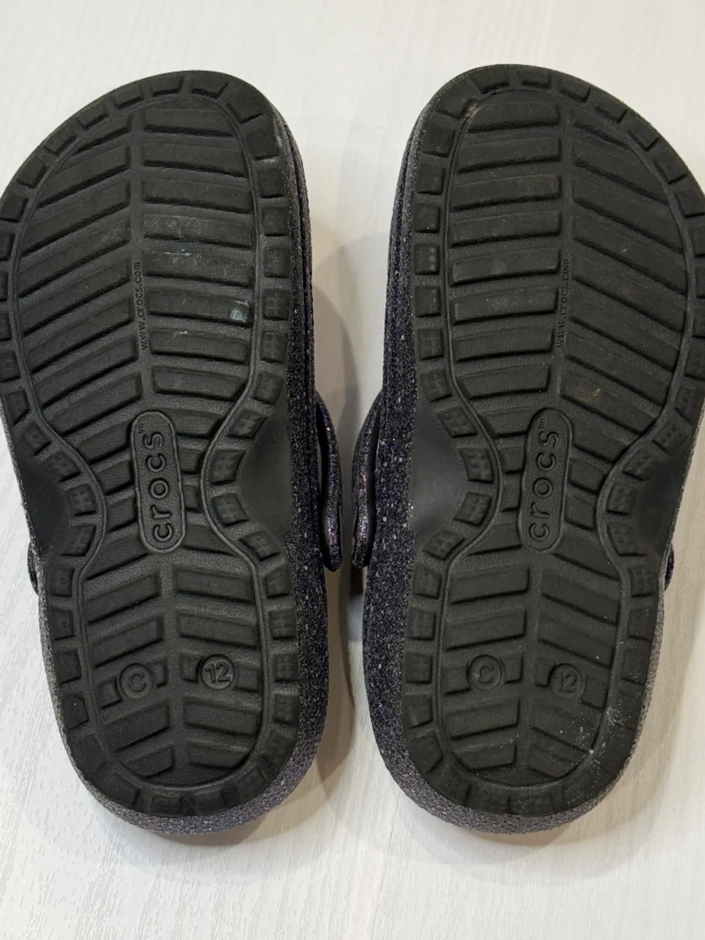 Crocs Classic Lined Clog - Glow in the Dark - Space Glitter - Size C12